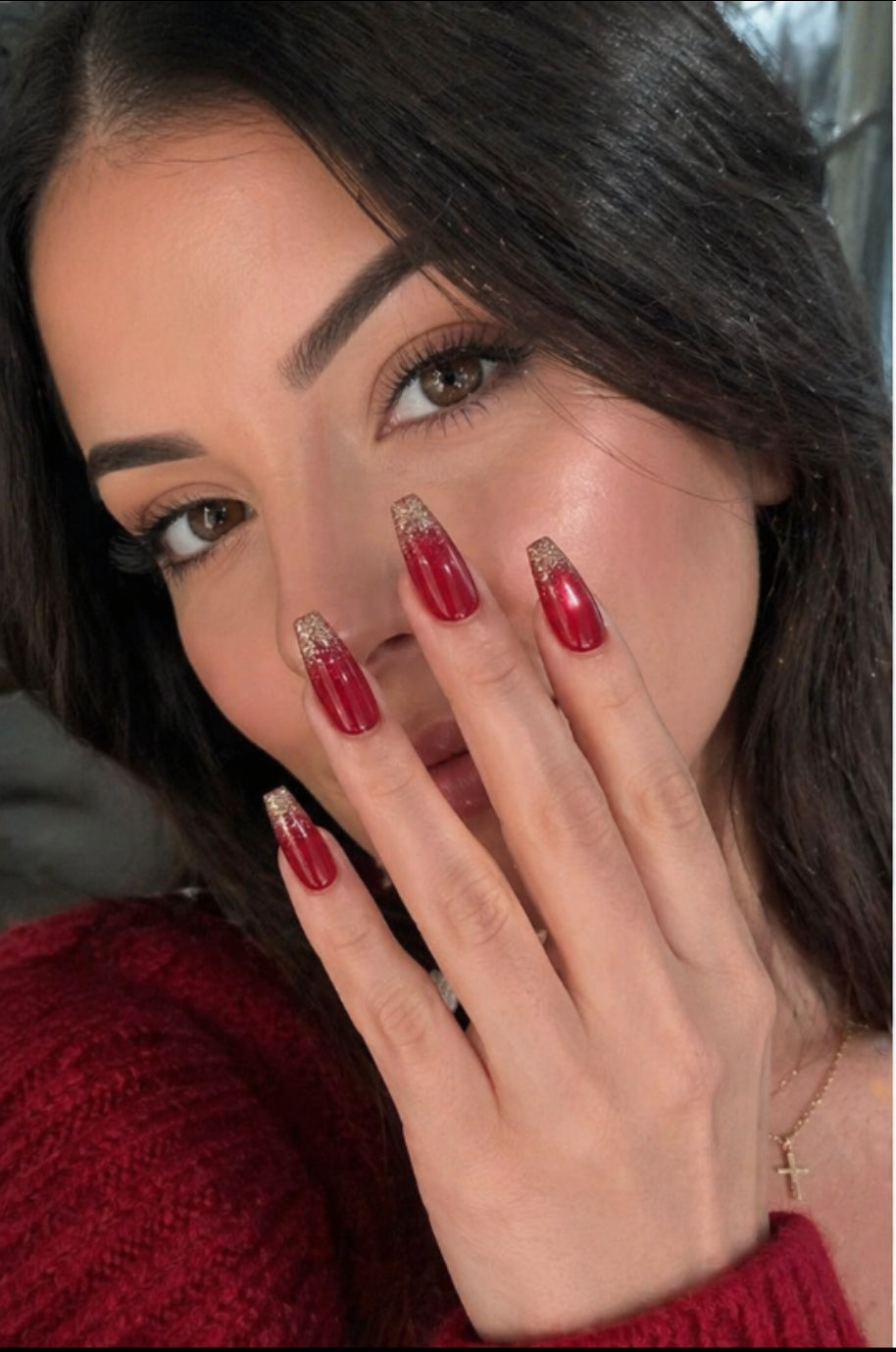 Unghii false rosii cu sclipici – Efect Glam Instant